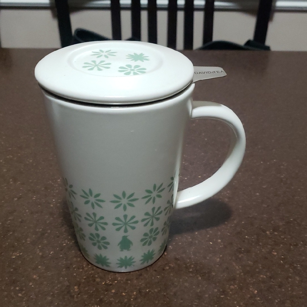 Davids TeaTurquoise Daily Hidden Penguin Mug With Lid And Infuser.